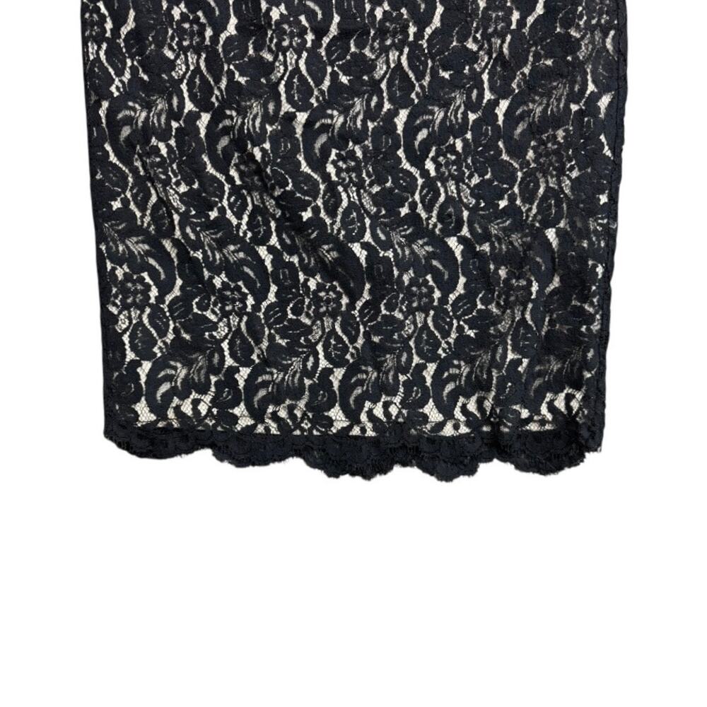 White House Black Market Lace Pencil Skirt Nude Lining Scalloped Hem Size 2 - Picture 5 of 9